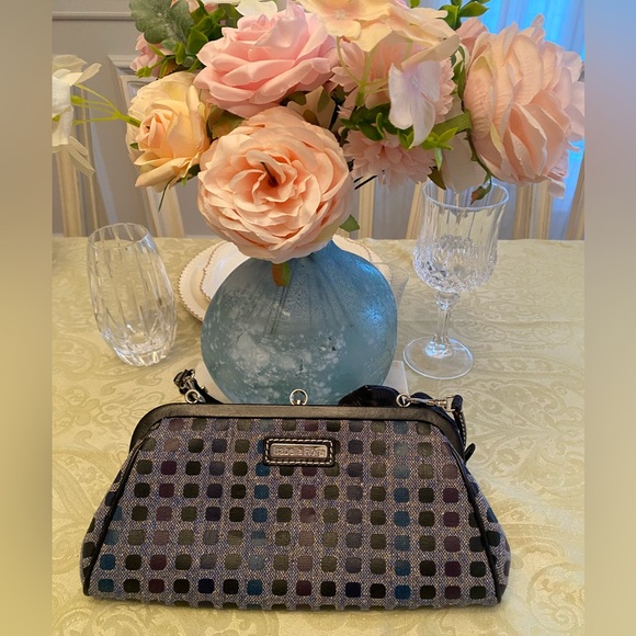 Isabella Fiore minibag with flower detail - Picture 2 of 6